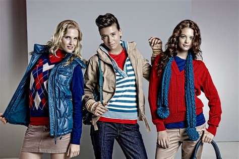 Выбор молодёжной одежды широкий спектр модных фасонов
