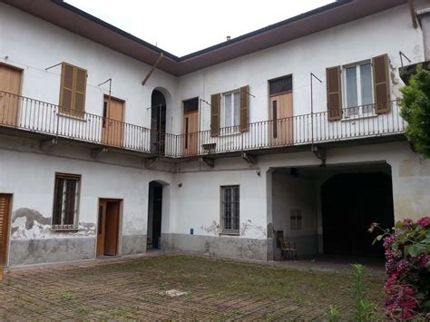 Cerca tra i 535 annunci immobiliari e trova la tua casa dei sogni tra i migliori immobili di privati e di agenzie immobiliari. Porzione di casa in vendita a Busto Arsizio, via Parini 3 ...