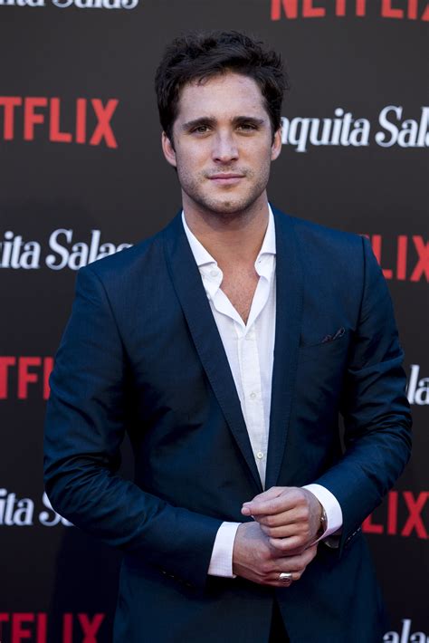 In 2006, when hilary duff was on a. Diego Boneta denuncia intento de extorsión - Zeleb.mx