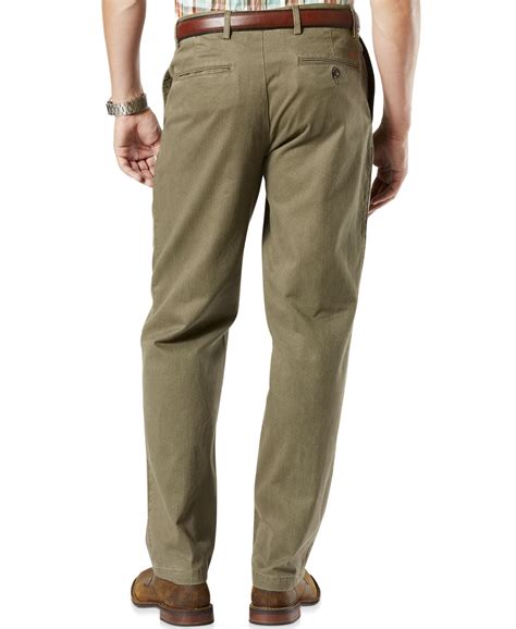 Dockers D3 Classic Fit Flat Front Field Khaki Pants Pants Men