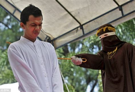 Man And Woman Are Caned 100 Times Each In Brutal Punishment For Adultery In Indonesia Daily
