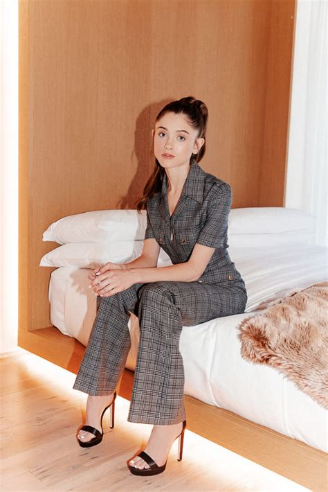 That Time When Stranger Things Natalia Dyer Into The Gloss