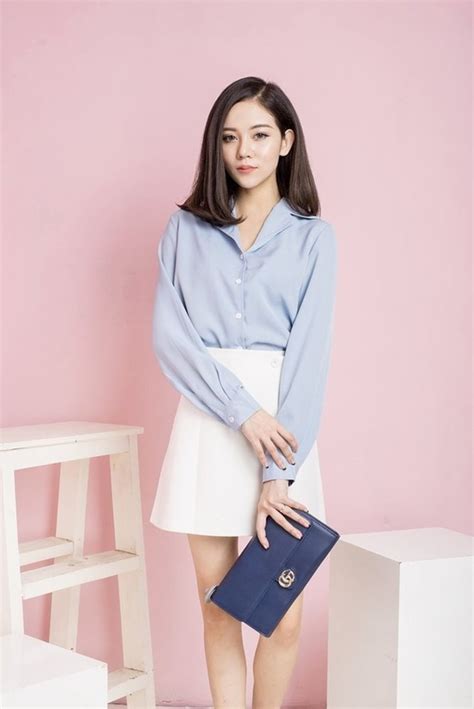 Những mẫu áo kiểu Hàn Quốc nữ xu hướng năm 2023