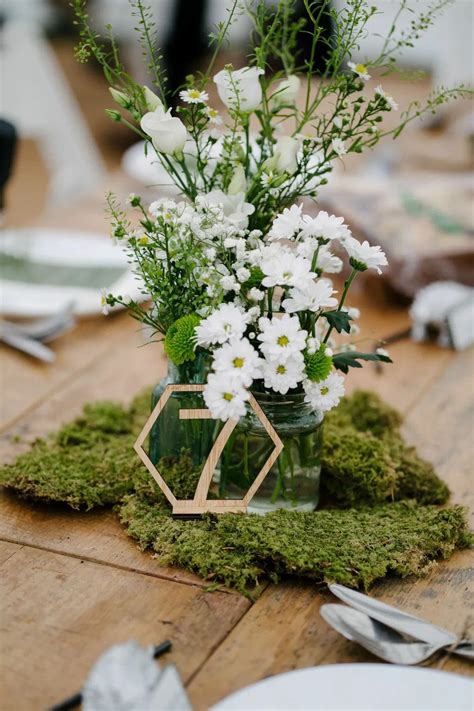 Awesome Diy Geodome Wedding On A Woodland Campsite Moss Centerpiece