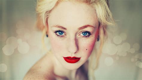 Girl Blonde Red Lips Blue Eyes Photo Wallpaper 1920x1080 19565