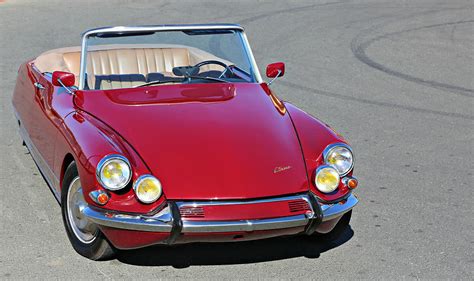 Some images from the november 1960 citroen id19 brochure. Citroen Ds19 Cabriolet Photograph by Steve Natale