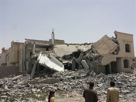 Filedestroyed House In The South Of Sanaa 12 6 2015 4 Wikimedia