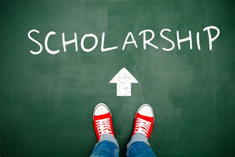 Five each of $1, $5, and $10 bills; How to Get a Full Scholarship - Money Nation