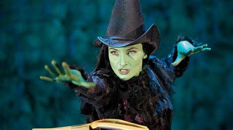 Die bseste hexe, die oz entspross, die uns vor schreck bergoss hier in oz ist tot! Halloween-Schminktipp: WICKED - Die Hexen von Oz - amicella.de
