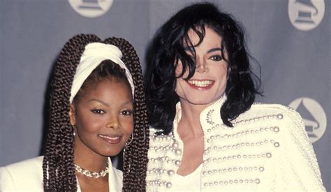 Michael Jacksons Siblings Including Janet Pay Tribute To Him On What