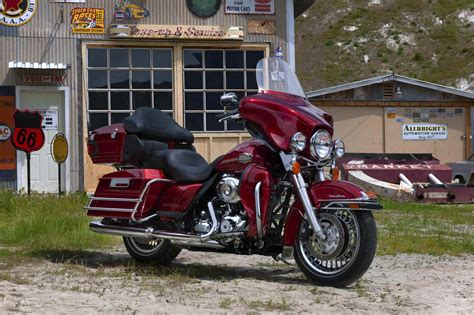 Check road glide special specifications, mileage, images, 2 variants, 4 colours and read 12 user reviews. HARLEY DAVIDSON Electra Glide Ultra Classic specs - 2011 ...