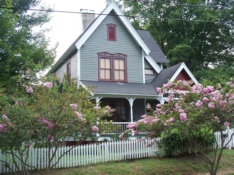 Salisbury, North Carolina Real Estate: Antique, Vintage, AND Historic