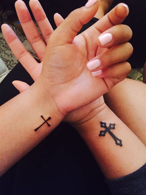 Pin By Samah Karam On Inspirational Tattoos Cross Tattoos For Women