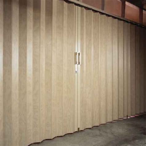 Track Mounted Accordion Doors And Room Dividers Towner Mezquita