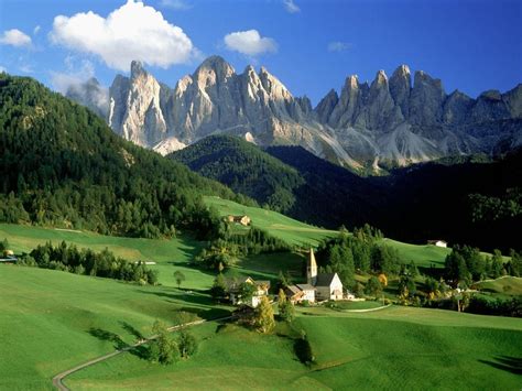 Peisaj De Primavara Munti Alpii Italia Poze Imagini Desktop
