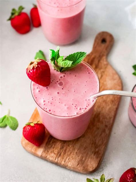 Strawberry Banana Smoothie Fit Foodie Finds