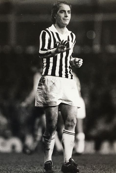 Detto bobbygol, ex triade, sempre bianconero. Roberto Bettega of Juventus in 1978. (con immagini)