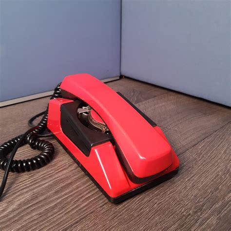 Vintage Red Phone 1980s Old Rotary Phone Red Phone Circle Etsy