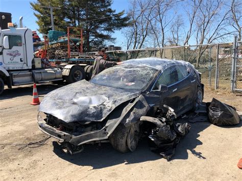 Tesla Owner Walks Out Almost Unscathed In A Severe Tesla