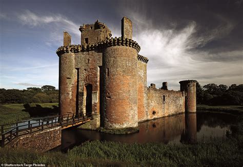 The Most Mysterious And Beautiful Celtic Castles In The British Isles