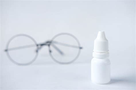 your eye prescription glasses vs contacts premier eye associates