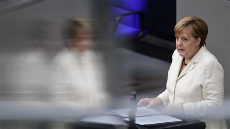 Merkel Gjentar Ingen Brexit Samtaler Før Storbritannia Formelt Søker