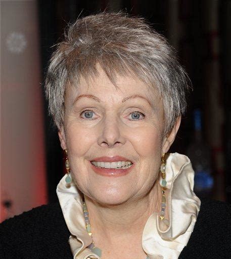 lynn redgrave screen and stage actress dies at 67