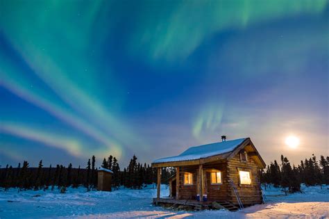 Download Cabin Snow Winter Nature Aurora Borealis 4k Ultra Hd Wallpaper