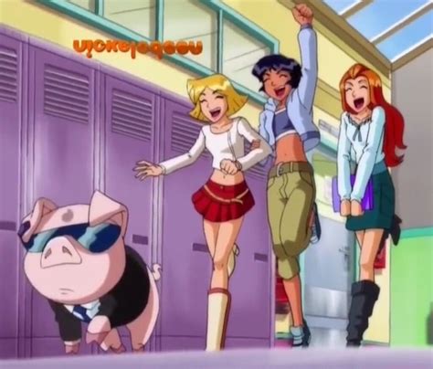 Totally Spies Outfits Spy Cartoon Cartoon Shows 90s 2000s Cartoons Clover Totally Spies Spy