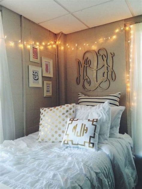 82 Lovely Cute Diy Dorm Room Decoration Ideas Luxury Dorm Room Dorm