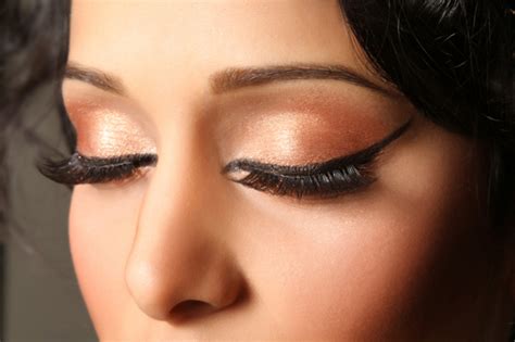 3 Classic Makeup Looks Every Woman Should Master