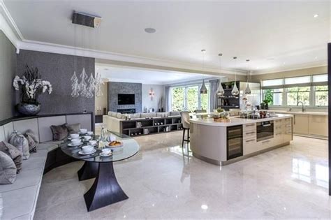 An open style kitchen is ideal for those who desire a fluid living space between the kitchen and living room or dining areas. Check out this property on Zoopla! | Living room kitchen ...