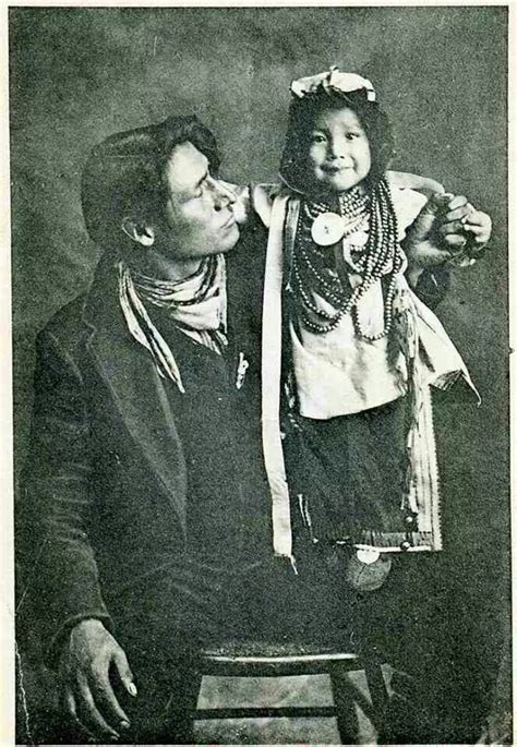 Dad With Daughter Native American Peoples Native American Pictures