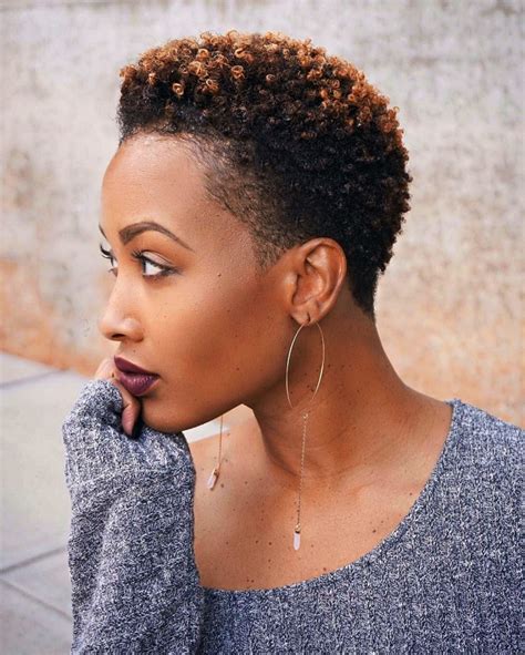 Ces professionnels vous proposent de nombreux services pour vos coiffures. Album : Les +20 meilleures photos de coupe de coiffure femme africaine - LiloBijoux - Bijoux ...