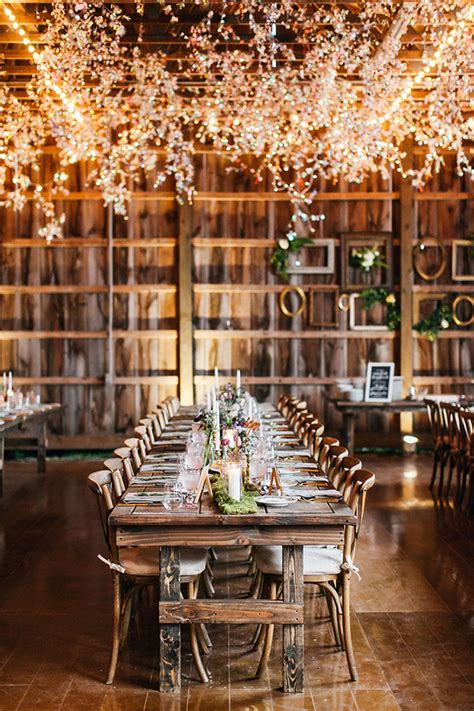 50 Rustic Fall Barn Wedding Ideas That Will Take Your Breath Away