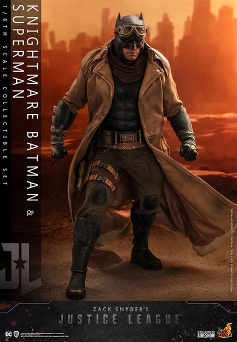 Knightmare Batman And Superman Sixth Scale Collectible Set By Hot Toys