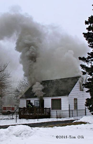 Heavy Smoke At House Fire Firescenesnet