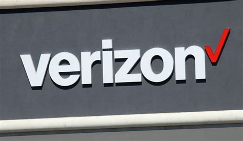One share of vz stock can currently be verizon communications has a market capitalization of $224.62 billion and generates $131.87 billion. The Ratings Game: Verizon stock gets an upgrade amid ...