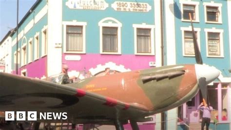 Monaghan Looks Back At Raf Wwii Spitfire Crash Bbc News