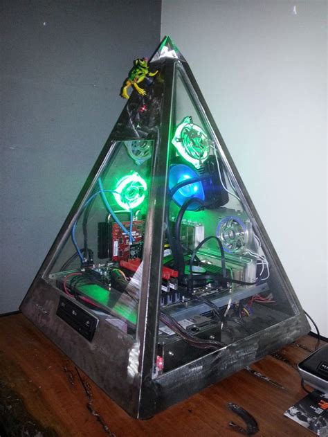 A Custom Built Pyramid Pc That I Built From The Ground Up Home Game