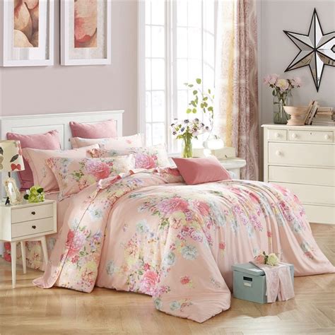Find bedding sets and snooze sets to complete your bed at urban outfitters. Pastel Pink Flower Print Elegant Girls Full, Queen Size ...