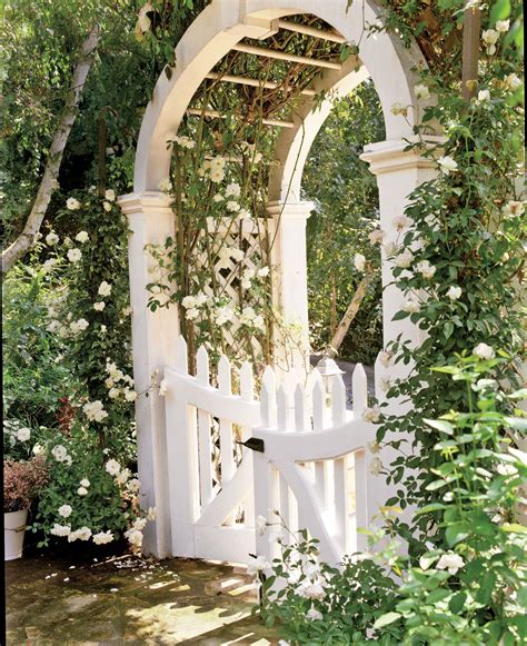 17 Inspired Garden Gates For A Beautiful Backyard Garden Archway