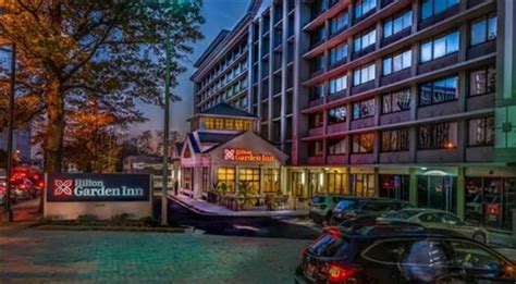 Hilton Garden Inn Reagan National Airport Hotel Reviews And Prices Us