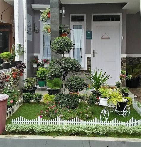 Keberadaan sebuah taman pasti sangat dibutuhkan di kota yang padat, sumpek dan penuh polusi. √ Contoh Desain Taman Belakang Rumah Minimalis « KlikBuzz