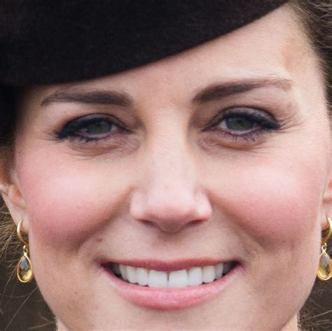 Kate Middleton Rims Her Eyes In Eyeliner Using A Makeup Trick Glamour