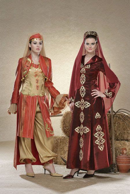 Womens Costume Of The Ottoman Era Beautiful Costumes Traditional