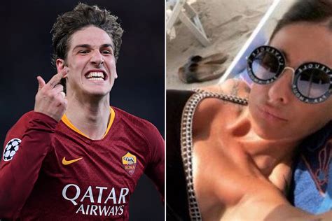 Soccer Star Awkwardly Tells Mom To End The Sexy Selfies