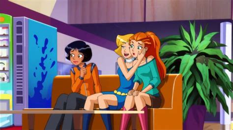 Totally Spies Alex Clover And Sam Totally Spies Cool Cartoons Spy