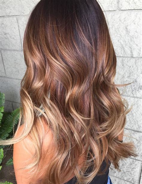 Auburn hair color is perfect for autumn but will also work for any other season as it can brighten a woman's appearance and also boost her confidence. 30 Honey Blonde Hair Color Ideas You Can't Help Falling In ...