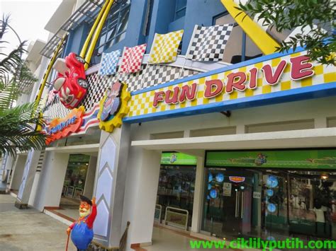 City of digital lights, as its name implies, the best time to visit is at night. CikLilyPutih The Lifestyle Blogger: Ada Tarikan Permainan ...